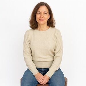 Vintage Cream Cashmere Cropped Sweater